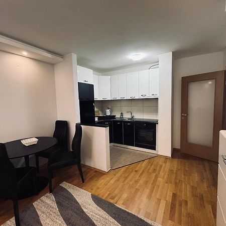 Ognjen Apartman Donje Mladice Bagian luar foto