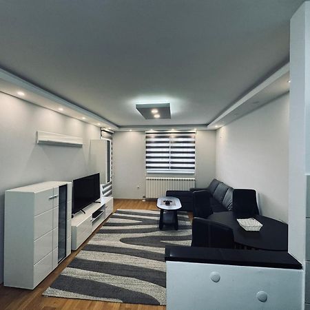 Ognjen Apartman Donje Mladice Bagian luar foto