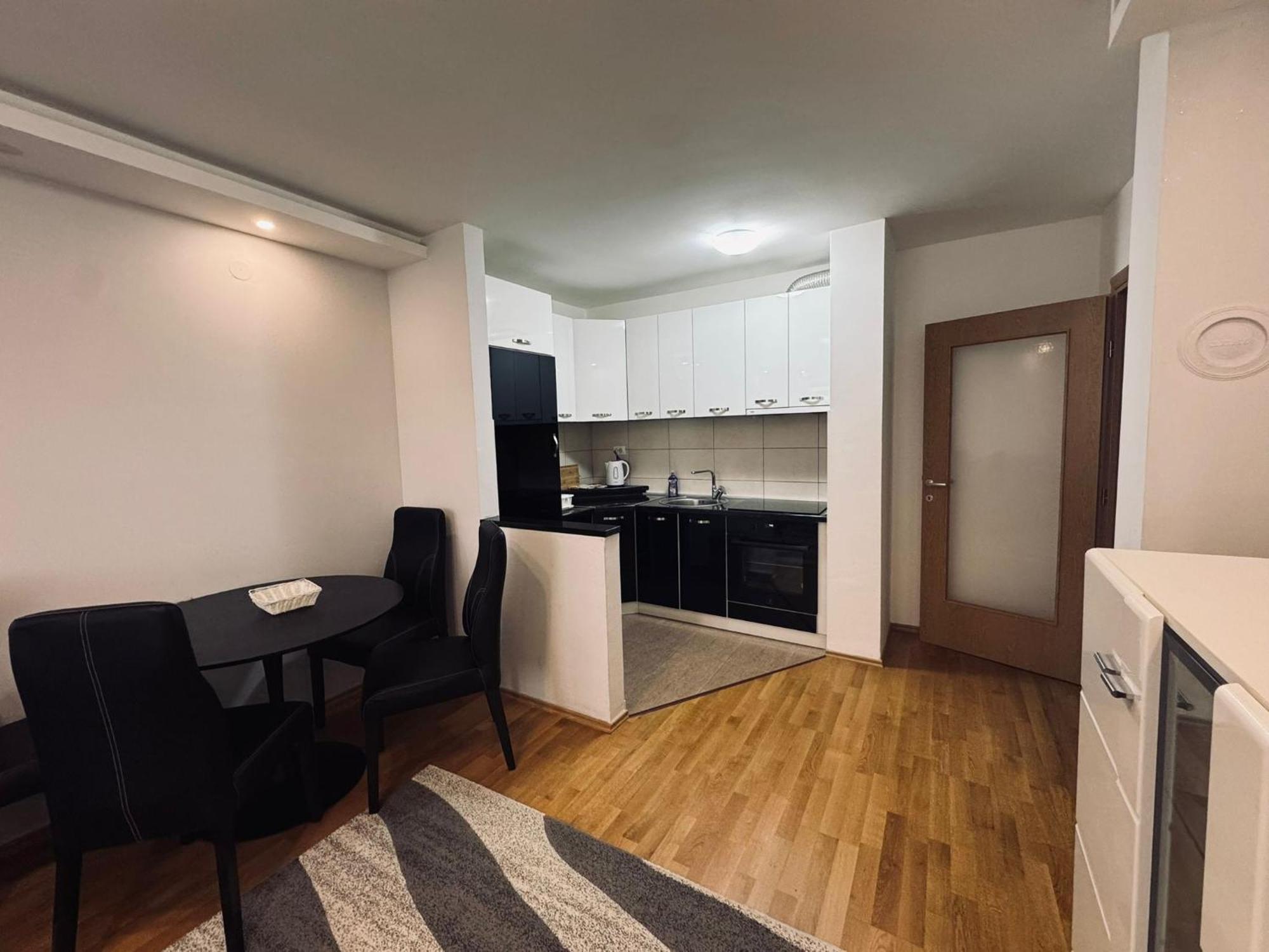 Ognjen Apartman Donje Mladice Bagian luar foto
